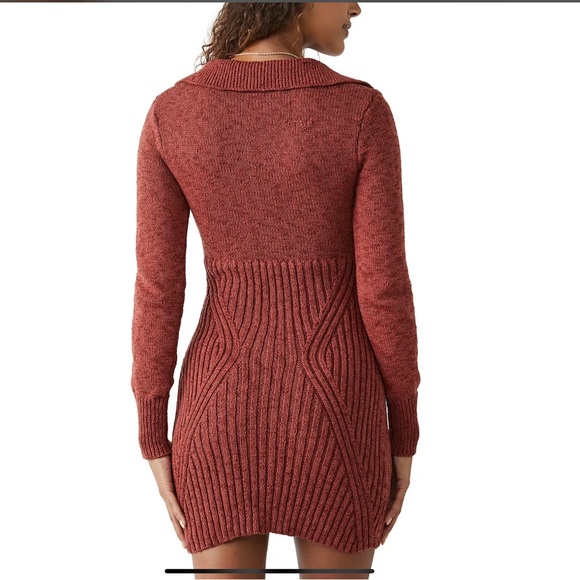 FREE PEOPLE Women's Mont Blanc Zip-Front Sweater Dress Size M Red NEW - Picture 3 of 11